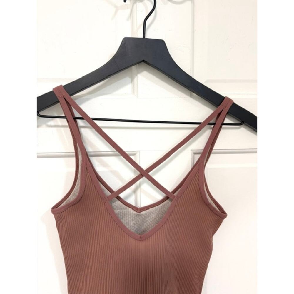 Vuori Ribbed Crop Tank Women's XS Marsala Rust Brown Athletic Workout Top Yoga - Picture 5 of 8